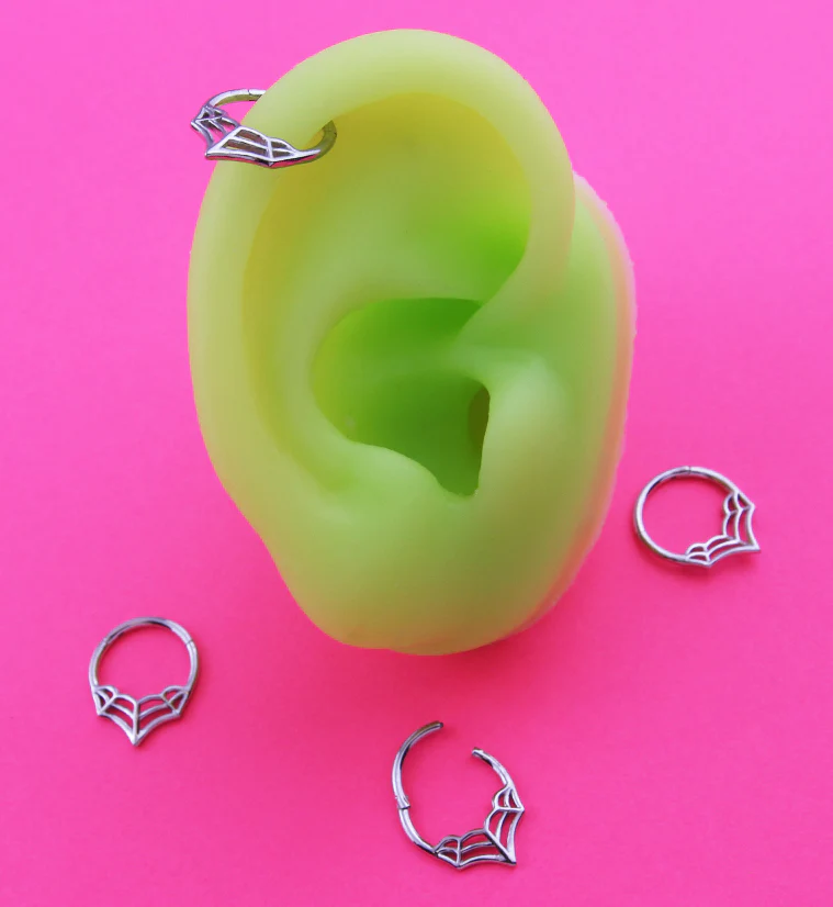 Spiderweb Point Stainless Steel Hinged Segment Ring - Image 2