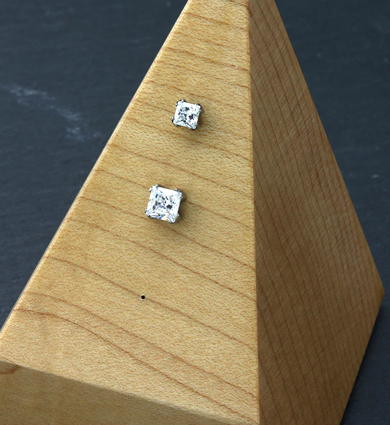 Square CZ Threadless Titanium Top - Image 2