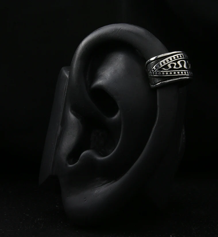 Squiggle White Brass Ear Cuff