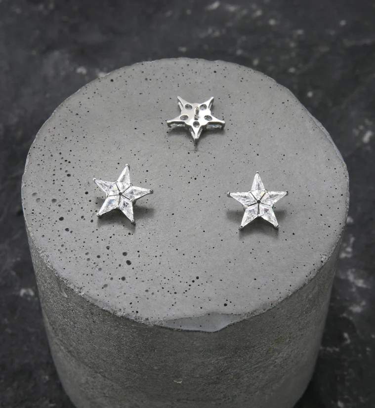 Star Flower Clear CZ Internally Threaded Titanium Top - Image 2