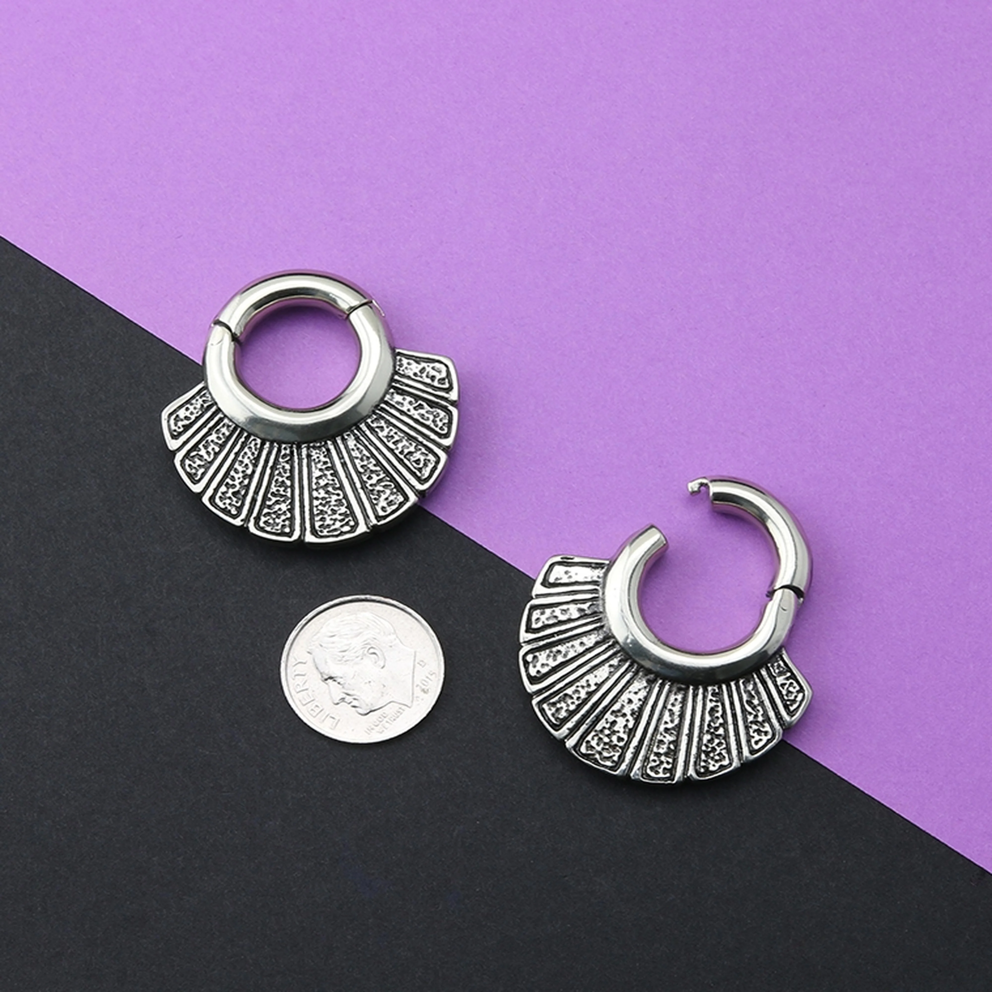Stroke White Brass Hinged Ear Weights - Image 3