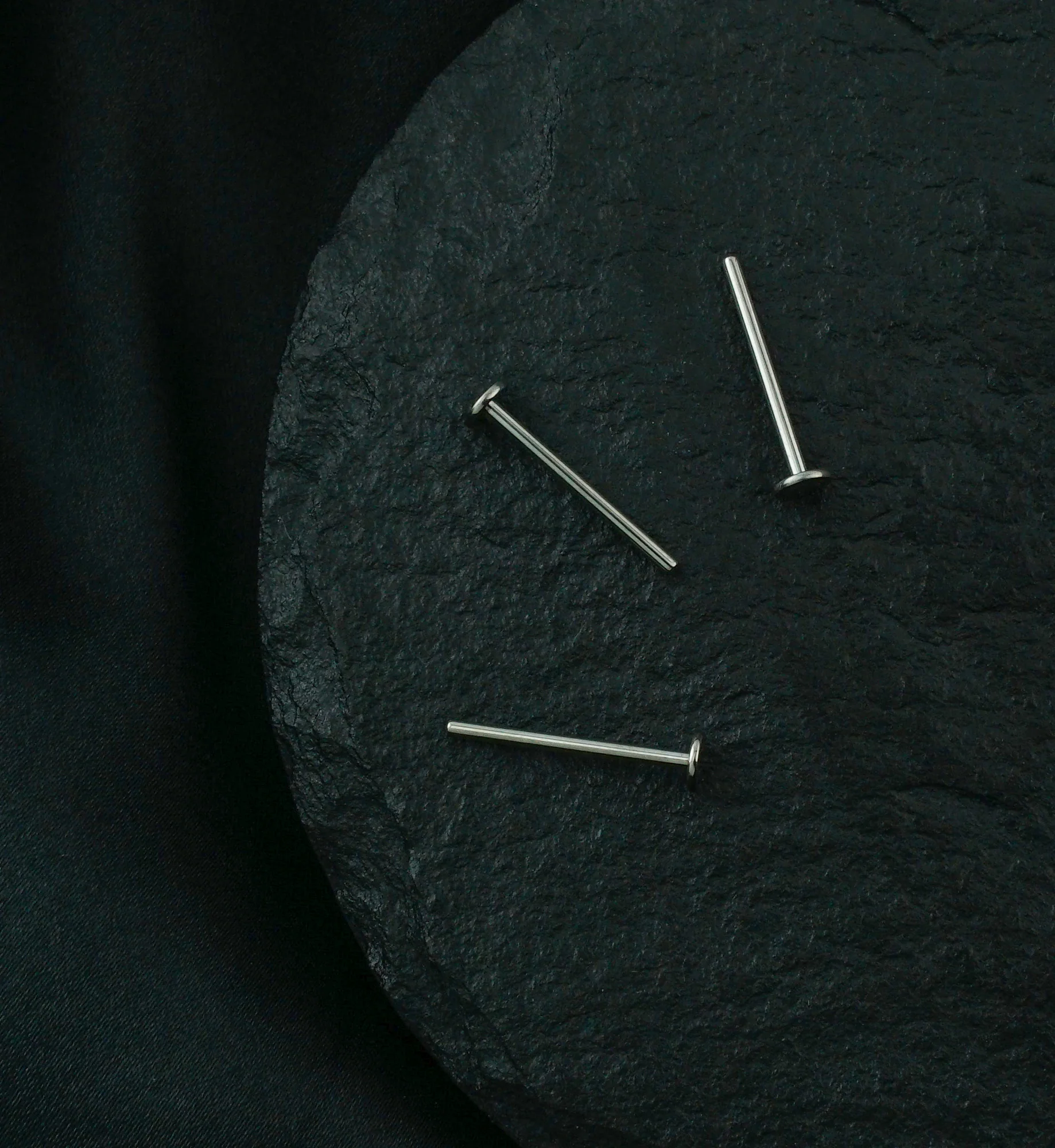 Titanium Threadless Labret - Image 5