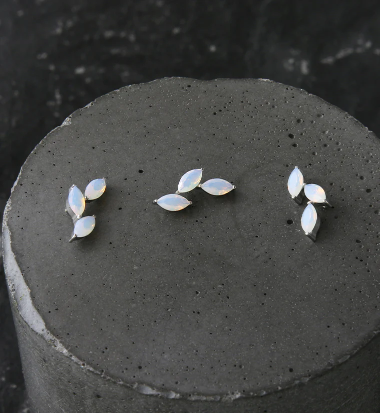 Trail White Opalite Internally Threaded Titanium Top - Image 2