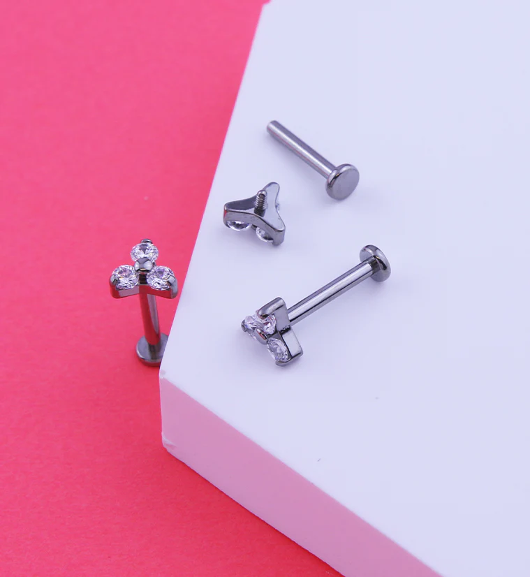 Triad Clear CZ Titanium Internally Threaded Labret - Image 2