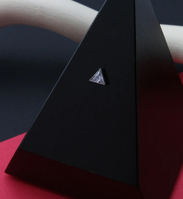 Triagonal CZ Titanium Threadless Top - Image 2