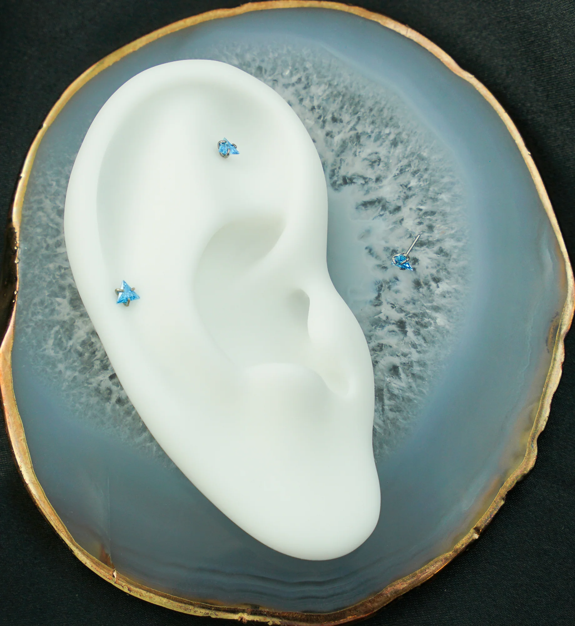 Triangle Aqua CZ Titanium Threadless Top - Image 2