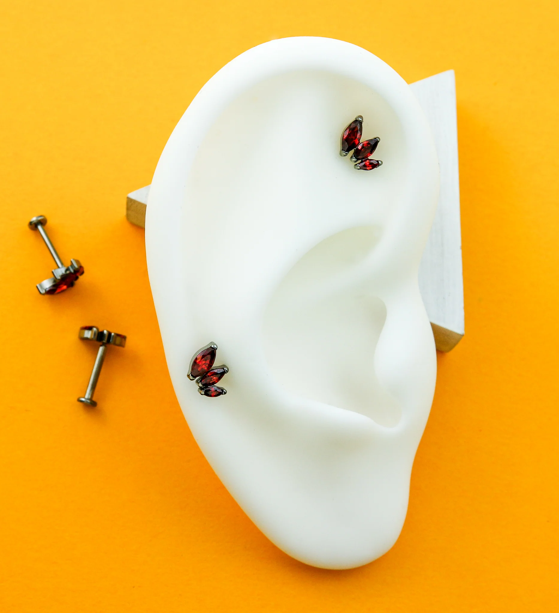 Triple Marquise Red CZ Titanium Threadless Labret - Image 2