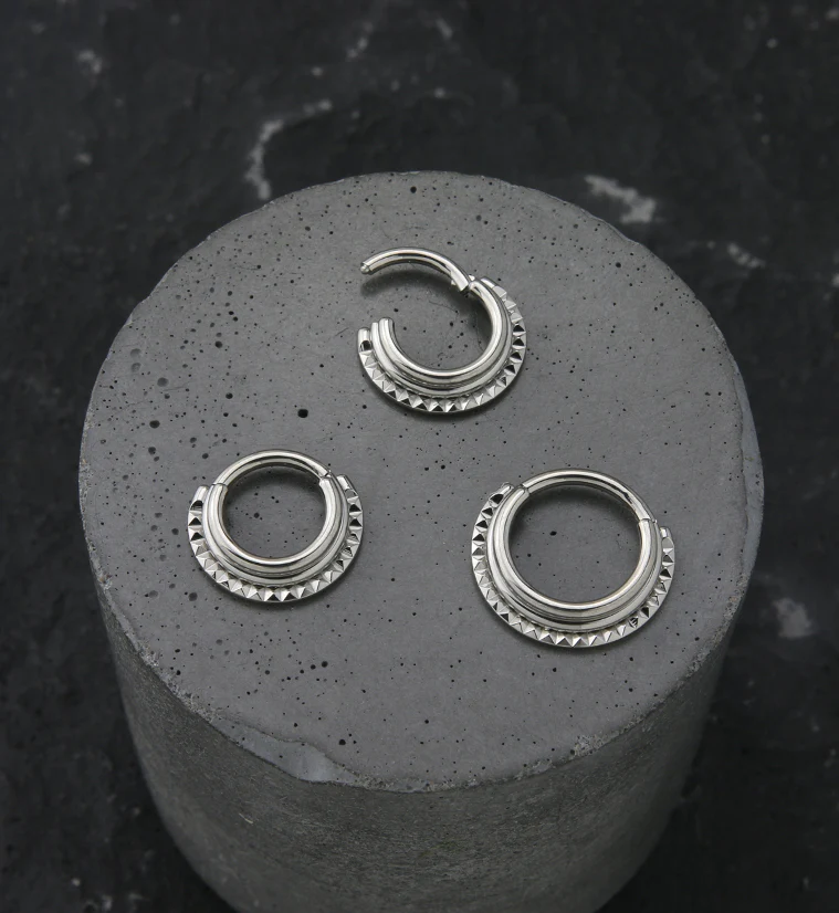 Triple Stacked Polyhedra Titanium Hinged Segment Ring - Image 3