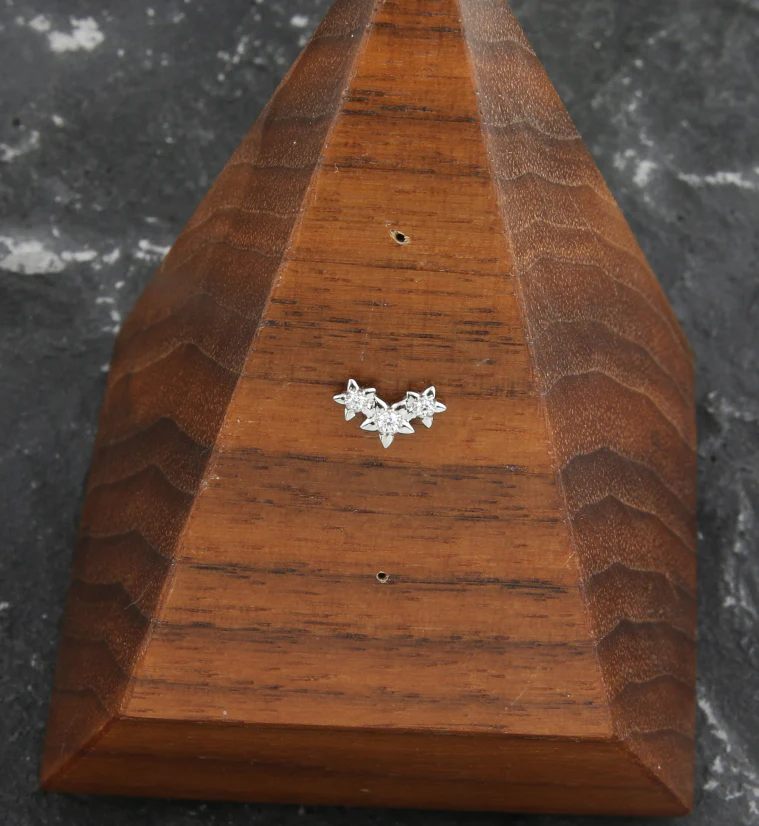 Triple Star Flower Clear CZ Threadless Titanium Top - Image 2