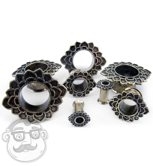 Vintage Lotus Flower Gold Plated Tunnel Plugs - Image 2