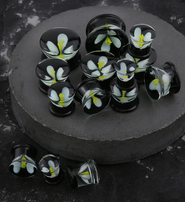 White Poppy Flower Black Glass Double Flare Plugs - Image 2