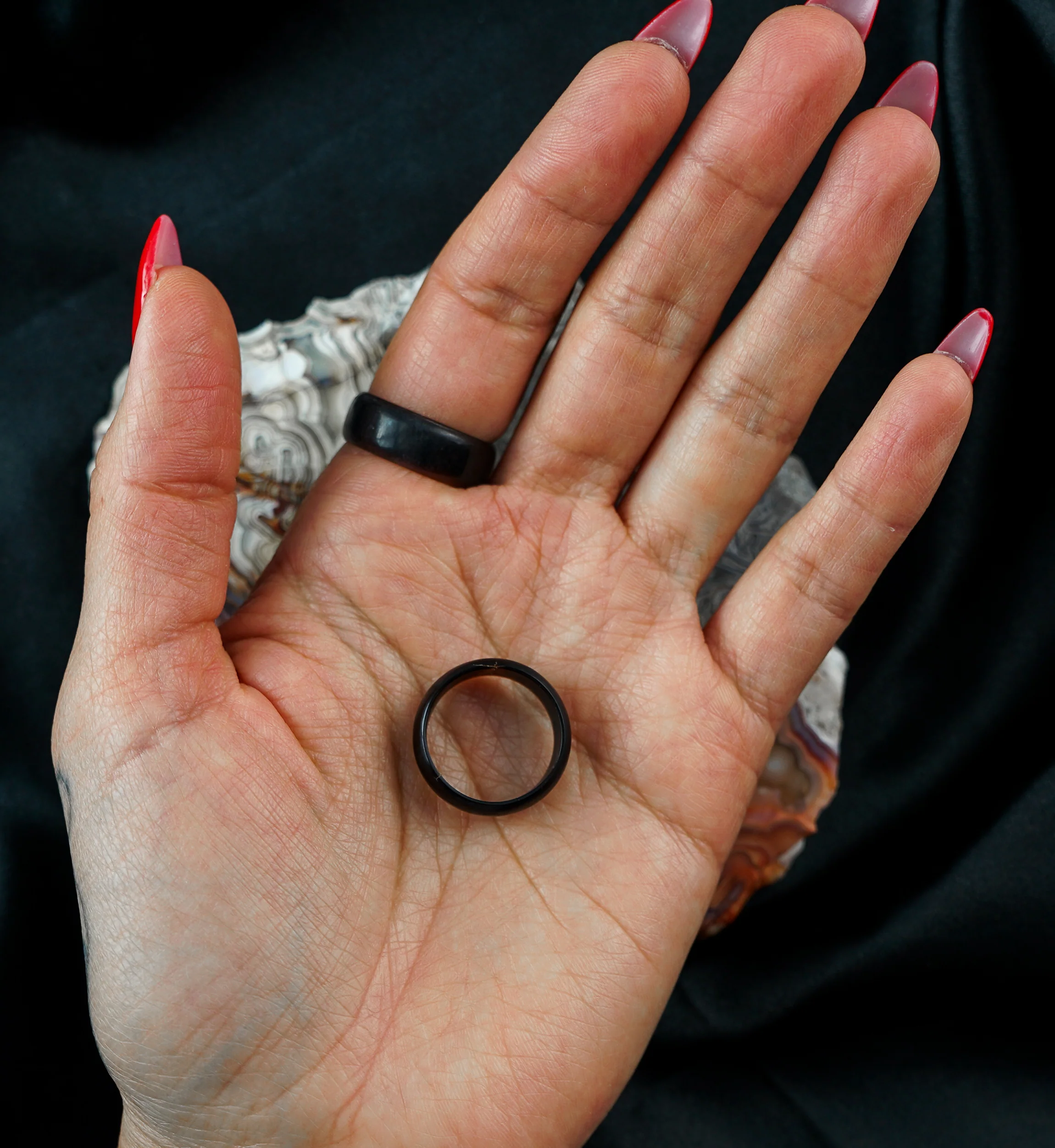 Women's Beveled Horn Ring - Image 3