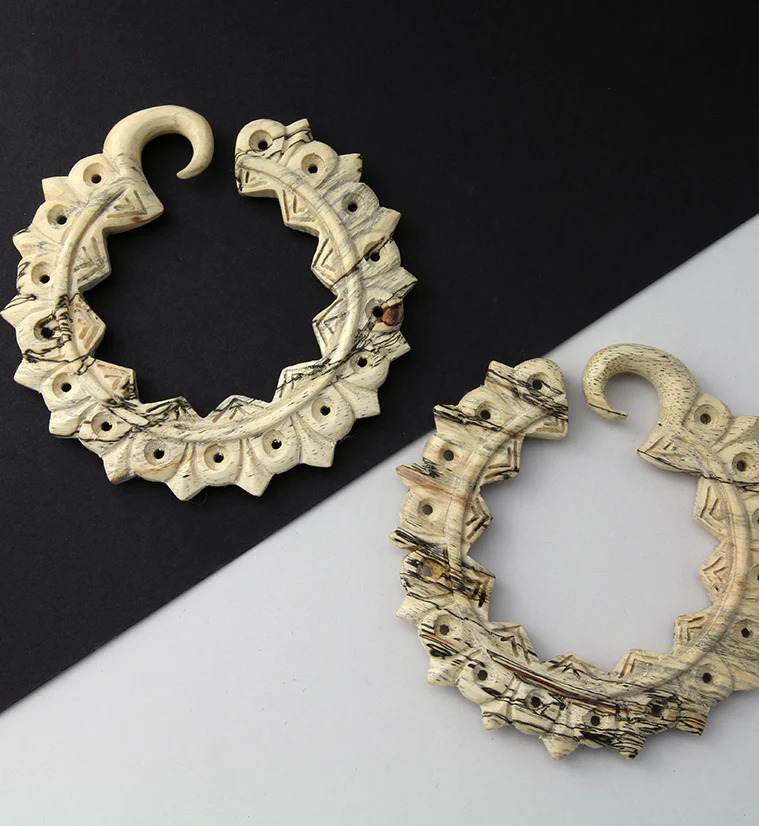 Zinnia Tamarind Wooden Ear Weights - Image 3
